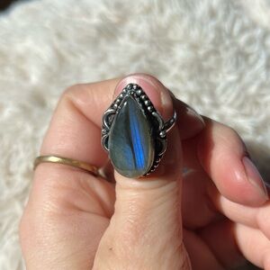 Stunning Silver Labradorite Ring